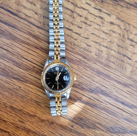 Lucien Piccard Dufonte Stainless Steel Two Tone Black Dial Diamond Date Watch - Picture 7 of 7